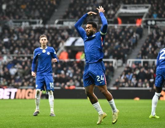 Reece James of Chelsea celebrates scoring their first goal Newcastle United v Chelsea, Premier League, Football, St James Park, Newcastle, UK - 20 Dec 2025Newcastle St James Park United Kingdom EDITORIAL USE ONLY No use with unauthorised audio, video, data, fixture lists, club league logos or live services. Online in-match use limited to 120 images, no video emulation. No use in betting, games or single club league player publications. Copyright: xRichardxLee Shutterstockx 16148796bt