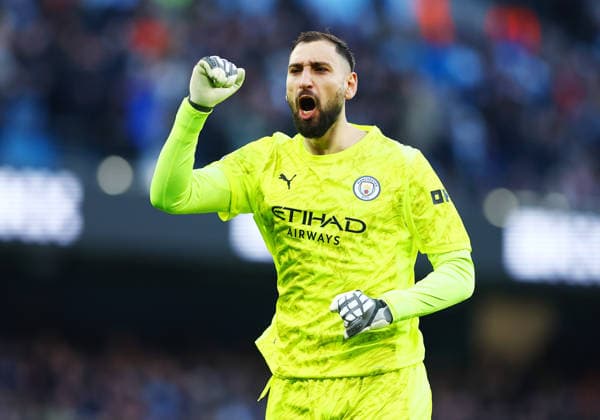 Manchester City goalkeeper Gianluigi Donnarumma celebrates their teams goal 1-0 Manchester City v West Ham United, Premier League, Football, Etihad Stadium, Manchester, UK - 20 Dec 2025Manchester Etihad Stadium United Kingdom EDITORIAL USE ONLY No use with unauthorised audio, video, data, fixture lists, club league logos or live services. Online in-match use limited to 120 images, no video emulation. No use in betting, games or single club league player publications. Copyright: xMattxWest Shutterstockx 16148949k