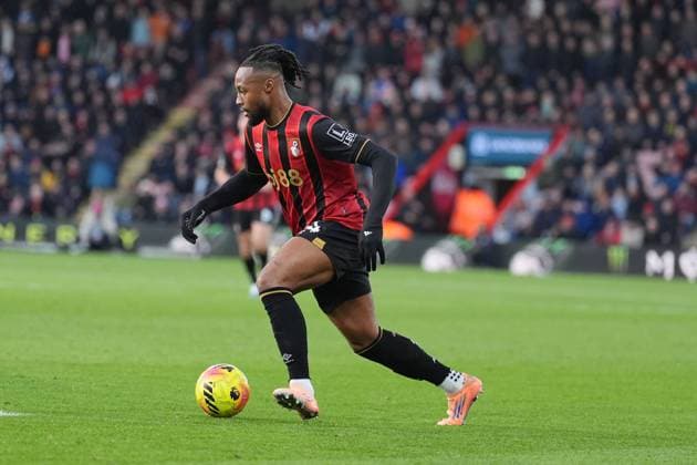 Antoine Semenyo of Bournemouth AFC Bournemouth v Burnley, Premier League, Football, Vitality Stadium, Bournemouth, UK - 20 Dec 2025Bournemouth Vitality Stadium United Kingdom EDITORIAL USE ONLY No use with unauthorised audio, video, data, fixture lists, club league logos or live services. Online in-match use limited to 120 images, no video emulation. No use in betting, games or single club league player publications. Copyright: xSeanxRyan Shutterstockx 16148920bv
