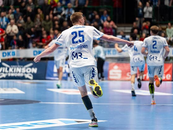Niels Gerardus Versteijnen (TBV Lemgo Lippe, 25) jubelt und freut sich nach Tor Bergischer HC vs. TBV Lemgo Lippe, Handball, 1. Bundesliga, 18. Spieltag, Saison 2025 2026, 20.12.2025 Bergischer HC vs. TBV Lemgo Lippe, Handball, 1. Bundesliga, 18. Spieltag, Saison 2025 2026, 20.12.2025 Wuppertal Copyright: xEibner-Pressefoto DamianxKruczynx EP_DKI