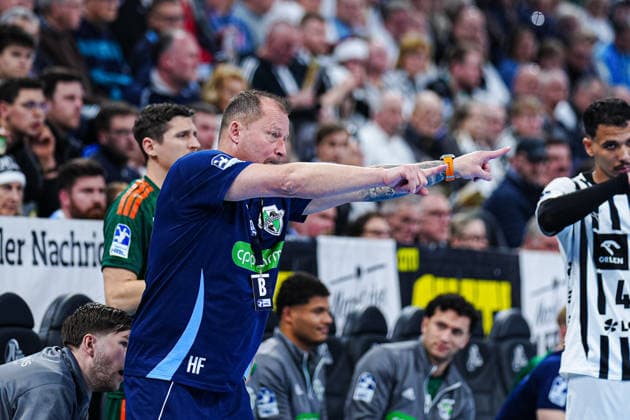 Heidmar Felixson (TSV Hannover-Burgdorf, Co-Trainer) GER, THW Kiel vs. TSV Hannover-Burgdorf, Handball, 1. Bundesliga, Spieltag 18, Saison 2025 2026, 20.12.2025 GER, THW Kiel vs. TSV Hannover-Burgdorf, Handball, 1. Bundesliga, Spieltag 18, Saison 2025 2026, 20.12.2025 Kiel Copyright: xEibner-Pressefoto MarcelxvonxFehrnx EP_MFN