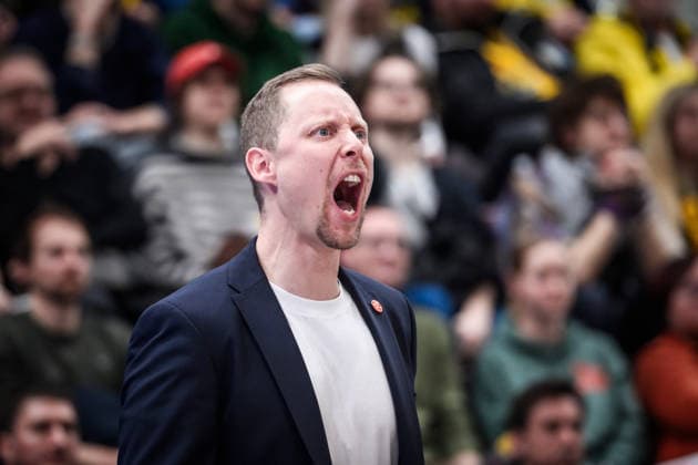 Christian Held (Rasta Vechta, Head-Coach) - Schrei GER, MHP Riesen Ludwigsburg - RASTA Vechta, easycredit BBL, Basketball, Bundesliga, 11. Spieltag, Spielzeit 2025 2026, 22.12.2025 GER, MHP Riesen Ludwigsburg - RASTA Vechta, easycredit BBL, Basketball, Bundesliga, 11. Spieltag, Spielzeit 2025 2026, 22.12.2025 Ludwigsburg Copyright: xSandyxDinkelackerx EP_SDR