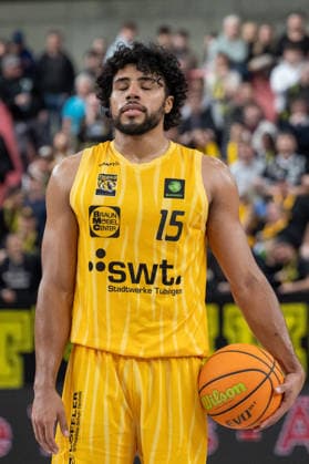 Patrick Emilien (Tigers Tuebingen 15), Augen geschlossen. GER, Tigers Tuebingen vs. Artland Dragons Quakenbrueck, Basketball, Herren, Barmer 2. Basketball Bundesliga, ProA, 14. Spieltag, Spielzeit 2025 2026, 23.12.2025, GER, Tigers Tuebingen vs. Artland Dragons Quakenbrueck, Basketball, Herren, Barmer 2. Basketball Bundesliga, ProA, 14. Spieltag, Spielzeit 2025 2026, 23.12.2025 Tuebingen Copyright: xEibner-Pressefoto WolfgangxFrankx EP_WFK