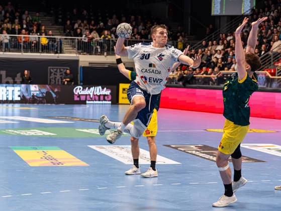 Marco Mengon (1. VFL Potsdam, 30) beim Torwurf VfL Eintracht Hagen vs. 1. VfL Potsdam, Handball, 2. Bundesliga, 17. Spieltag, Saison 2025 2026, 26.12.2025 VfL Eintracht Hagen vs. 1. VfL Potsdam, Handball, 2. Bundesliga, 17. Spieltag, Saison 2025 2026, 26.12.2025 Hagen Copyright: xEibner-Pressefoto DamianxKruczynx EP_DKI