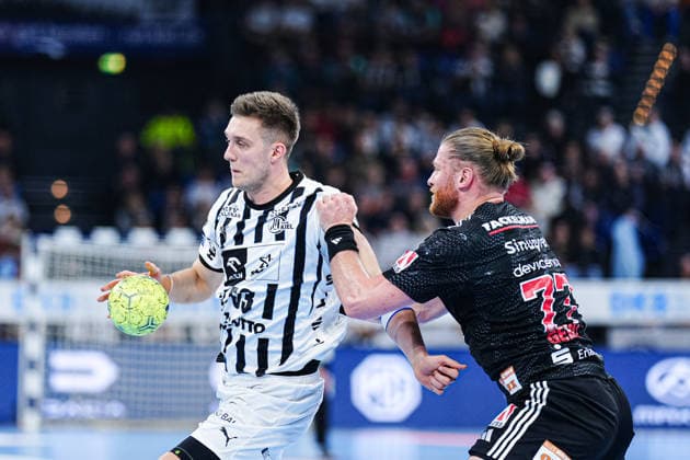 Nikola Bilyk (THW Kiel, 53), Viggo Kristjansson (HC Erlangen, 73) GER, THW Kiel vs. HC Erlangen, Handball, 1. Bundesliga, Spieltag 19, Saison 2025 2026, 26.12.2025 GER, THW Kiel vs. HC Erlangen, Handball, 1. Bundesliga, Spieltag 19, Saison 2025 2026, 26.12.2025 Kiel Copyright: xEibner-Pressefoto MarcelxvonxFehrnx EP_MFN