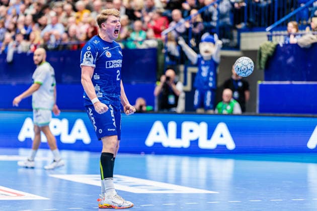 Lukas Hutecek (TBV Lemgo Lippe, 02) jubelt freut sich GER, TBV Lemgo Lippe vs. HSG Wetzlar, Handball, 1. Bundesliga, 19. Spieltag, Spielzeit 2025 2026, 26.12.2025 GER, TBV Lemgo Lippe vs. HSG Wetzlar, Handball, 1. Bundesliga, 19. Spieltag, Spielzeit 2025 2026, 26.12.2025 Lemgo Copyright: xEibner-Pressefoto JanxRollingerx EP_JSK