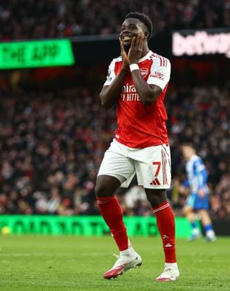 Bukayo Saka of Arsenal reacts after failing to score Arsenal v Brighton and Hove Albion, Premier League, Football, Emirates Stadium, London, UK - 27 Dec 2025London Emirates Stadium United Kingdom EDITORIAL USE ONLY No use with unauthorised audio, video, data, fixture lists, club league logos or live services. Online in-match use limited to 120 images, no video emulation. No use in betting, games or single club league player publications. Copyright: xMichaelxZemanek Shutterstockx 16213159ac