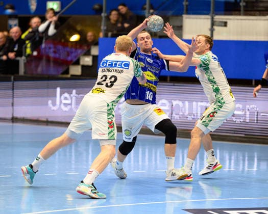 Magnus, Saugstrup (Kreislaeufer, SC Magdeburg, 23), Fynn, Hangstein (Rueckraum Links, ThSV Eisenach, 10), Omar Ingi, Magnusson (Rueckraum Rechts, SC Magdeburg, 14) GER, ThSV Eisenach gegen SC Magdeburg, Handball, Bundesliga, 19.Spieltag, Saison 2025 2026, 27.12.2025 GER, ThSV Eisenach gegen SC Magdeburg, Handball, Bundesliga, 19.Spieltag, Saison 2025 2026, 27.12.2025 Eisenach Copyright: xEibner-Pressefoto MartinxHerbstx EP_MHT