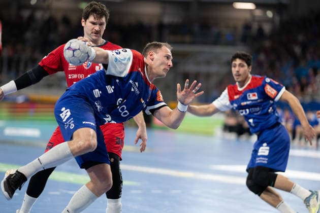 Tobias Heinzelmann (HBW Balingen Weilstetten, 28), SG BBM Bietigheim vs. HBW Balingen Weilstetten, Handball, 2. Bundesliga, 17. Spieltag, Saison 2025 2026, 27.12.2025 Eibner-Pressefoto Andreas Ulmer SG BBM Bietigheim vs. HBW Balingen Weilstetten, Handball, 2. Bundesliga, 17. Spieltag, Saison 2025 2026, 27.12.2025 Bietigheim Copyright: xEibner-Pressefoto AndreasxUlmerx EP_AUR