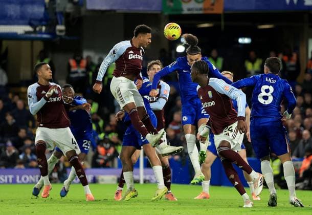Ollie Watkins of Aston Villa (centre) scores their side s second goal of the game Chelsea v Aston Villa, Premier League, Football, Stamford Bridge, London, UK - 27 Dec 2025London Stamford Bridge United Kingdom EDITORIAL USE ONLY No use with unauthorised audio, video, data, fixture lists, club league logos or live services. Online in-match use limited to 120 images, no video emulation. No use in betting, games or single club league player publications. Copyright: xGeorgexTewkesbury Shutterstockx 16213165cy