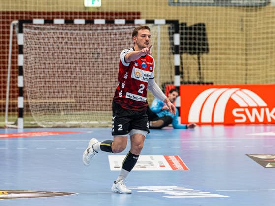 Frieder Bandlow (HSG Nordhorn Lingen, 02) jubelt nach Tor HSG Krefeld Niederrhein vs. HSG Nordhorn-Lingen, Handball, 2. Bundesliga, 17. Spieltag, Saison 2025 2026, 28.12.2025 HSG Krefeld Niederrhein vs. HSG Nordhorn-Lingen, Handball, 2. Bundesliga, 17. Spieltag, Saison 2025 2026, 28.12.2025 Krefeld Copyright: xEibner-Pressefoto DamianxKruczynx EP_DKI