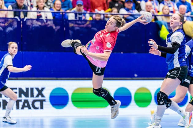 Ilona Kieffer (SV Union Halle-Neustadt, 72) im Torwurf GER, HSG Blomberg-Lippe vs. SV Union Halle-Neustadt, Handball, 1. Bundesliga Frauen, 10. Spieltag, Spielzeit 2025 2026, 30.12.2025 GER, HSG Blomberg-Lippe vs. SV Union Halle-Neustadt, Handball, 1. Bundesliga Frauen, 10. Spieltag, Spielzeit 2025 2026, 30.12.2025 Lemgo Copyright: xEibner-Pressefoto JanxRollingerx EP_JSK
