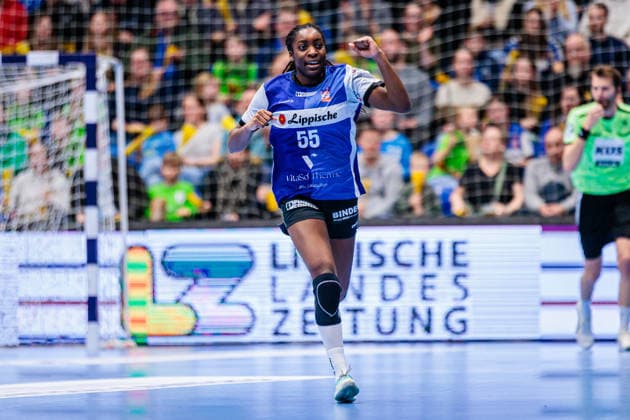 Farrelle Njinkeu (HSG Blomberg-Lippe, 55) jubelt nach Torerfolg Tor GER, HSG Blomberg-Lippe vs. SV Union Halle-Neustadt, Handball, 1. Bundesliga Frauen, 10. Spieltag, Spielzeit 2025 2026, 30.12.2025 GER, HSG Blomberg-Lippe vs. SV Union Halle-Neustadt, Handball, 1. Bundesliga Frauen, 10. Spieltag, Spielzeit 2025 2026, 30.12.2025 Lemgo Copyright: xEibner-Pressefoto JanxRollingerx EP_JSK