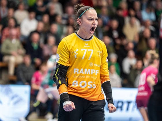 Sara Suba (TuS Metzingen, 77) jubelt lautstark nach einer Parade, Frisch Auf Goeppingen vs. TuS Metzingen, Handball, 1. Bundesliga, Spielzeit 2025 2026, 30.12.2025 Frisch Auf Goeppingen vs. TuS Metzingen, Handball, 1. Bundesliga, Spielzeit 2025 2026, 30.12.2025 Goeppingen Copyright: xMichaelxSchmidt Eibner-Pressefotx EP_MST