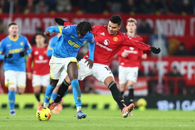 Mateus Mane of Wolves dispossesses Casemiro of Manchester United, ManU Manchester United v Wolverhampton Wanderers, Premier League, Football, Old Trafford, Manchester, UK - 30 Dec 2025Manchester Old Trafford United Kingdom EDITORIAL USE ONLY No use with unauthorised audio, video, data, fixture lists, club league logos or live services. Online in-match use limited to 120 images, no video emulation. No use in betting, games or single club league player publications. Copyright: xPhilxOldham Shutterstockx 16216223bb