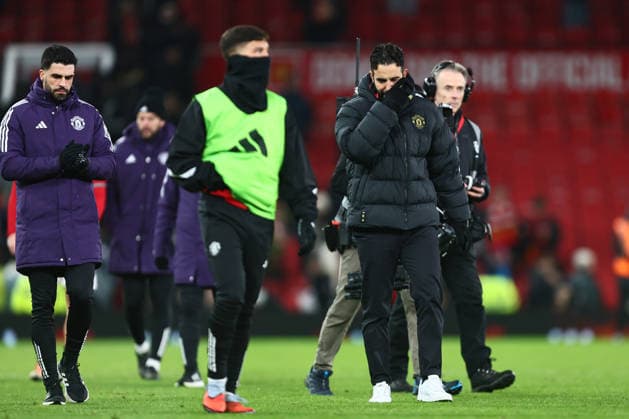 Manchester United, ManU manager Ruben Amorim dejected at full time Manchester United v Wolverhampton Wanderers, Premier League, Football, Old Trafford, Manchester, UK - 30 Dec 2025Manchester Old Trafford United Kingdom EDITORIAL USE ONLY No use with unauthorised audio, video, data, fixture lists, club league logos or live services. Online in-match use limited to 120 images, no video emulation. No use in betting, games or single club league player publications. Copyright: xPhilxOldham Shutterstockx 16216223bl