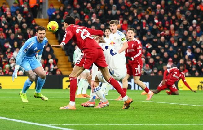 Hugo Ekitike of Liverpool misses a chance to score Liverpool v Leeds United, Premier League, Football, Anfield, Liverpool, UK - 01 Jan 2026Liverpool Anfield United Kingdom EDITORIAL USE ONLY No use with unauthorised audio, video, data, fixture lists, club league logos or live services. Online in-match use limited to 120 images, no video emulation. No use in betting, games or single club league player publications. Copyright: xPaulxCurrie Shutterstockx 16216359aq