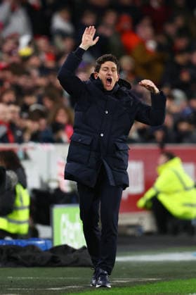 London, England, 1st January 2026. Keith Andrews, Manager of Brentford reacts during the Brentford vs Tottenham Hotspur Premier League match at Gtech Community Stadium, London. Picture credit should read: Paul Terry Sportimage EDITORIAL USE ONLY. No use with unauthorised audio, video, data, fixture lists, club league logos or live services. Online in-match use limited to 120 images, no video emulation. No use in betting, games or single club league player publications. SPI_020_PT_Brentford_Tottenham SPI-4425-0020