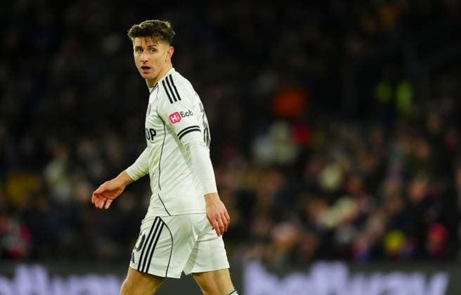 Tom Cairney of Fulham Crystal Palace v Fulham, Premier League, Football, Selhurst Park, London, UK - 01 Jan 2026London Selhurst Park United Kingdom EDITORIAL USE ONLY No use with unauthorised audio, video, data, fixture lists, club league logos or live services. Online in-match use limited to 120 images, no video emulation. No use in betting, games or single club league player publications. Copyright: xJavierxGarcia Shutterstockx 16216356ck