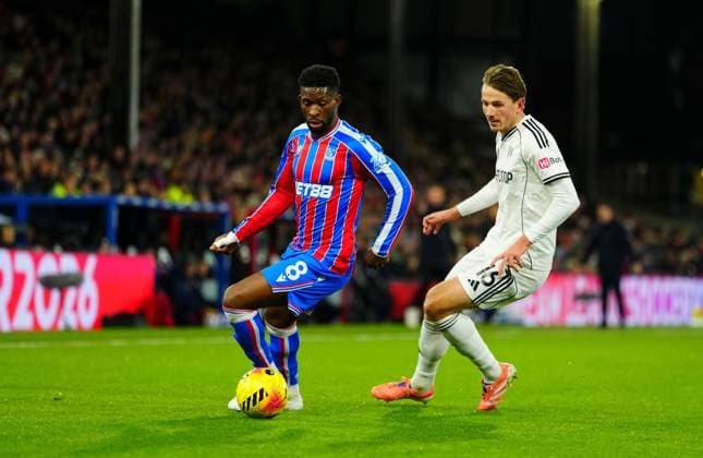 Sander Berge of Fulham and Jefferson Lerma of Crystal Palace Crystal Palace v Fulham, Premier League, Football, Selhurst Park, London, UK - 01 Jan 2026London Selhurst Park United Kingdom EDITORIAL USE ONLY No use with unauthorised audio, video, data, fixture lists, club league logos or live services. Online in-match use limited to 120 images, no video emulation. No use in betting, games or single club league player publications. Copyright: xJavierxGarcia Shutterstockx 16216356dn