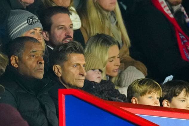 Steve Parish and Mark Bright Crystal Palace v Fulham, Premier League, Football, Selhurst Park, London, UK - 01 Jan 2026London Selhurst Park United Kingdom EDITORIAL USE ONLY No use with unauthorised audio, video, data, fixture lists, club league logos or live services. Online in-match use limited to 120 images, no video emulation. No use in betting, games or single club league player publications. Copyright: xJavierxGarcia Shutterstockx 16216356gu