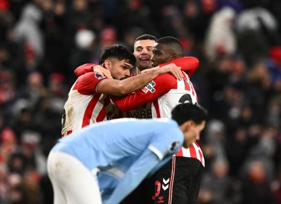 Granit Xhaka of Sunderland (centre) celebrates after full time Sunderland v Manchester City, Premier League, Football, Stadium of Light, Sunderland, UK - 01 Jan 2026Sunderland Stadium of Light United Kingdom EDITORIAL USE ONLY No use with unauthorised audio, video, data, fixture lists, club league logos or live services. Online in-match use limited to 120 images, no video emulation. No use in betting, games or single club league player publications. Copyright: xRichardxLee Shutterstockx 16216366cb