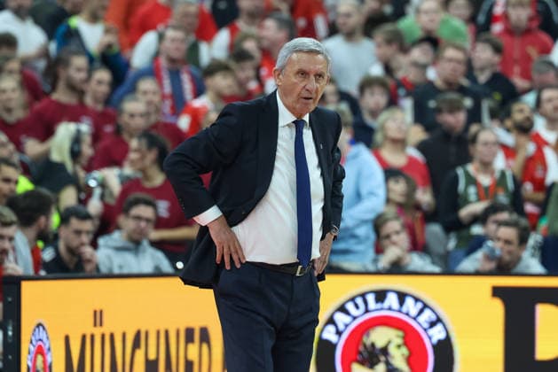 Svetislav Pesic (FC Bayern Basketball, Chef-Trainer), GER, FC Bayern Basketball vs. Maccabi Rapyd Tel Aviv, Basketball, Euroleague, 19. Spieltag, Saison 2025 2026, 02.01.2026, GER, FC Bayern Basketball vs. Maccabi Rapyd Tel Aviv, Basketball, Euroleague, 19. Spieltag, Saison 2025 2026, 02.01.2026 Muenchen Copyright: xEibner-Pressefoto JennixMaulx EP_JML