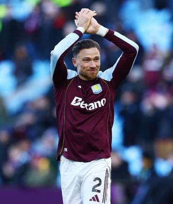 Matty Cash of Aston Villa thanks the fans at the end of the match Aston Villa v Nottingham Forest, Premier League, Football, Villa Park, Birmingham, UK - 03 Jan 2026Birmingham Villa Park United Kingdom EDITORIAL USE ONLY No use with unauthorised audio, video, data, fixture lists, club league logos or live services. Online in-match use limited to 120 images, no video emulation. No use in betting, games or single club league player publications. Copyright: xMattxWest Shutterstockx 16220496aw