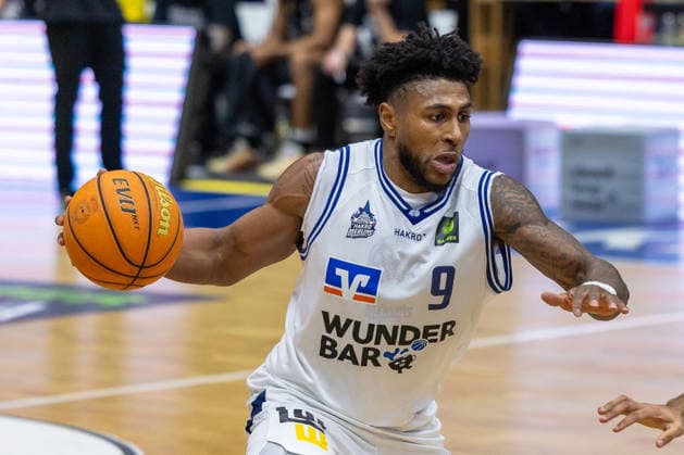 Anthony Gaines (HAKRO Merlins Crailsheim, 09) GER, HAKRO Merlins Crailsheim vs. Tigers Tuebingen, Basketball, BARMER 2. Bundesliga Bundesliga, Pro A, Saison 2025 2026, 16. Spieltag, 03.01.2026 GER, HAKRO Merlins Crailsheim vs. Tigers Tuebingen, Basketball, BARMER 2. Bundesliga Bundesliga, Pro A, Saison 2025 2026, 16. Spieltag, 03.01.2026 Ilshofen Copyright: xEibner-Pressefoto ArdanxFuessmanx EP_AFN