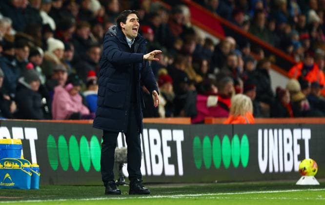 AFC Bournemouth Manager Andoni Iraola. AFC Bournemouth v Arsenal, Premier League, Football, Vitality Stadium, Bournemouth, UK - 03 Jan 2026Bournemouth Vitality Stadium United Kingdom EDITORIAL USE ONLY No use with unauthorised audio, video, data, fixture lists, club league logos or live services. Online in-match use limited to 120 images, no video emulation. No use in betting, games or single club league player publications. Copyright: xJamesxMarsh Shutterstockx 16220501al