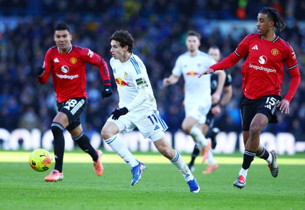 Brenden Aaronson of Leeds United Leeds United v Manchester United, ManU Premier League, Football, Elland Road, Leeds, UK - 04 Jan 2026Leeds Elland Road United Kingdom EDITORIAL USE ONLY No use with unauthorised audio, video, data, fixture lists, club league logos or live services. Online in-match use limited to 120 images, no video emulation. No use in betting, games or single club league player publications. Copyright: xMattxWest Shutterstockx 16220514ai