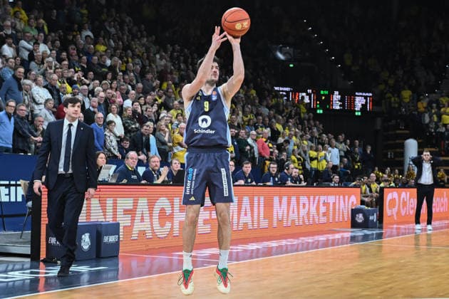 GER, Basketball, easy Credit- BBL, EWE Baskets Oldenburg vs ALBA Berlin 04.01.2026, EWE Arena, Oldenburg, GER, easy Credit-BBL, EWE Baskets Oldenburg vs ALBA Berlin, im Bild Jonas MATTISSECK( ALBA Berlin 9 ) Einzelaktion, Ganzkörper Ganzkoerper