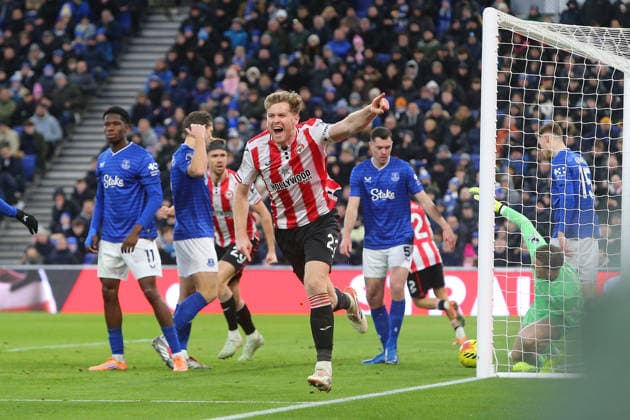 Nathan Collins of Brentford celebrates scoring their sides second goal Everton v Brentford, Premier League, Football, Hill Dickinson Stadium, Liverpool, UK - 04 Jan 2026Liverpool Hill Dickinson Stadium United Kingdom EDITORIAL USE ONLY No use with unauthorised audio, video, data, fixture lists, club league logos or live services. Online in-match use limited to 120 images, no video emulation. No use in betting, games or single club league player publications. Copyright: xPhilxOldham Shutterstockx 16220528am
