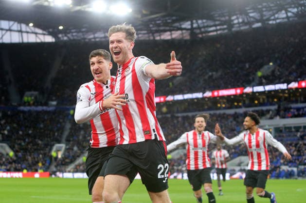 Nathan Collins of Brentford celebrates scoring their sides second goal Everton v Brentford, Premier League, Football, Hill Dickinson Stadium, Liverpool, UK - 04 Jan 2026Liverpool Hill Dickinson Stadium United Kingdom EDITORIAL USE ONLY No use with unauthorised audio, video, data, fixture lists, club league logos or live services. Online in-match use limited to 120 images, no video emulation. No use in betting, games or single club league player publications. Copyright: xPhilxOldham Shutterstockx 16220528ao