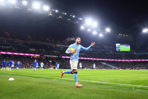 Rayan Cherki of Manchester City encourages the crowd Manchester City v Chelsea, Premier League, Football, Etihad Stadium, Manchester, UK - 04 Jan 2026Manchester Etihad Stadium United Kingdom EDITORIAL USE ONLY No use with unauthorised audio, video, data, fixture lists, club league logos or live services. Online in-match use limited to 120 images, no video emulation. No use in betting, games or single club league player publications. Copyright: xPaulxCurrie Shutterstockx 16220539cd