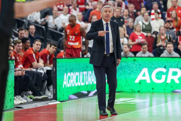 Svetislav Pesic (FC Bayern Basketball, Chef-Trainer) gestikuliert, GER, FC Bayern Basketball vs. Kosner Baskonia Vitoria-Gasteiz, Basketball, Euroleague, 20. Spieltag, Saison 2025 2026, 07.01.2026, GER, FC Bayern Basketball vs. Kosner Baskonia Vitoria-Gasteiz, Basketball, Euroleague, 20. Spieltag, Saison 2025 2026, 07.01.2026 Muenchen Copyright: xEibner-Pressefoto JennixMaulx EP_JML