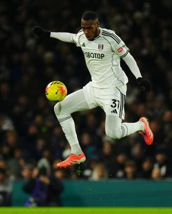 Issa Diop of Fulham Fulham v Chelsea, Premier League, Football, Craven Cottage, London, UK - 07 Jan 2026London Craven Cottage United Kingdom EDITORIAL USE ONLY No use with unauthorised audio, video, data, fixture lists, club league logos or live services. Online in-match use limited to 120 images, no video emulation. No use in betting, games or single club league player publications. Copyright: xJavierxGarcia Shutterstockx 16232886er