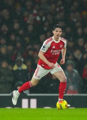 Declan Rice of Arsenal Arsenal v Liverpool, Premier League, Football, Emirates Stadium, London, UK - 08 Jan 2026London Emirates Stadium United Kingdom EDITORIAL USE ONLY No use with unauthorised audio, video, data, fixture lists, club league logos or live services. Online in-match use limited to 120 images, no video emulation. No use in betting, games or single club league player publications. Copyright: xJavierxGarcia Shutterstockx 16232941dh