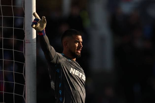 Goalkeeper Walter Benitez of Crystal Palace Macclesfield v Crystal Palace, Emirates FA Cup, Third Round, Football, Leasing.com Stadium, Macclesfield, UK - 10 Jan 2026Macclesfield Moss Rose United Kingdom EDITORIAL USE ONLY No use with unauthorised audio, video, data, fixture lists, club league logos or live services. Online in-match use limited to 120 images, no video emulation. No use in betting, games or single club league player publications. Copyright: xRyanxBrowne Shutterstockx 16246200ba