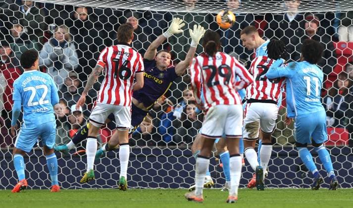 Ben Wilson of Coventry City dives as Luke Woolfenden of Coventry City heads off the line Stoke City v Coventry City, Emirates FA Cup, Third Round, Football, Bet365 Stadium, Stoke-on-Trent, UK - 10 Jan 2026Stoke-on-Trent Bet365 Stadium United Kingdom EDITORIAL USE ONLY No use with unauthorised audio, video, data, fixture lists, club league logos or live services. Online in-match use limited to 120 images, no video emulation. No use in betting, games or single club league player publications. Copyright: xKieranxMcManus Shutterstockx 16246248ce