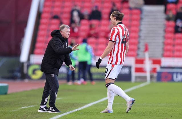 Stoke City manager Mark Robins shouts instructions to Maksym Talovierov Stoke City v Coventry City, Emirates FA Cup, Third Round, Football, Bet365 Stadium, Stoke-on-Trent, UK - 10 Jan 2026Stoke-on-Trent Bet365 Stadium United Kingdom EDITORIAL USE ONLY No use with unauthorised audio, video, data, fixture lists, club league logos or live services. Online in-match use limited to 120 images, no video emulation. No use in betting, games or single club league player publications. Copyright: xAlexxDodd Shutterstockx 16254078at