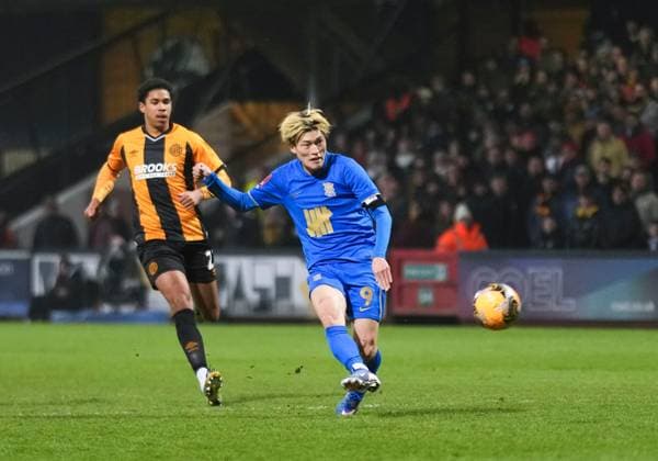 Kyogo Furuhashi of Birmingham City scores the second goal Cambridge United v Birmingham City, Emirates FA Cup, Third Round, Football, Cledara Abbey Stadium, Cambridge, UK - 10 Jan 2026Cambridge Cledara Abbey Stadium United Kingdom EDITORIAL USE ONLY No use with unauthorised audio, video, data, fixture lists, club league logos or live services. Online in-match use limited to 120 images, no video emulation. No use in betting, games or single club league player publications. Copyright: xJedxLeicester Shutterstockx 16246307v