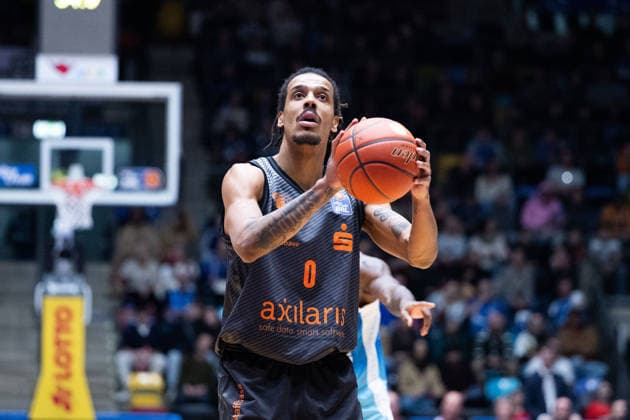 Kevin Yebo (Niners Chemnitz, 00) GER, BBL, Skyliners Frankfurt vs. Niners Chemnitz, SV Basketball, 1. Bundesliga, 15 Spieltag, Saison 2025 2026 10.01.2026 Eibner-Pressefoto Attila Ziga GER, BBL, Skyliners Frankfurt vs. Niners Chemnitz, SV Basketball, 1. Bundesliga, 15 Spieltag, Saison 2025 2026 10.01.2026 Frankfurt am Main Copyright: xEibner-Pressefotox EP_AZA
