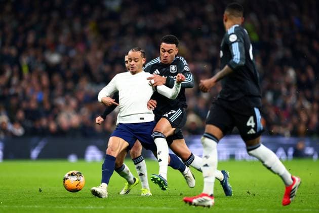 Xavi Simons of Tottenham Hotspur and Morgan Rogers of Aston Villa. Tottenham Hotspur v Aston Villa, Emirates FA Cup, Third Round, Football, Tottenham Hotspur Stadium, London, UK - 10 Jan 2026London Tottenham Hotspur Stadium United Kingdom EDITORIAL USE ONLY No use with unauthorised audio, video, data, fixture lists, club league logos or live services. Online in-match use limited to 120 images, no video emulation. No use in betting, games or single club league player publications. Copyright: xJamesxMarsh Shutterstockx 16246320bc