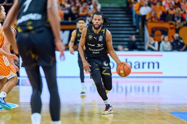 Chip Flanigan (Basketball Loewen Braunschweig, 30) GER, ratiopharm ulm vs. Basketball Loewen Braunschweig, Basketball, 15. Spieltag, EasyCredit Bundesliga, Spielzeit 2025 2026, 10.01.2026 GER, ratiopharm ulm vs. Basketball Loewen Braunschweig, Basketball, 15. Spieltag, EasyCredit Bundesliga, Spielzeit 2025 2026, 10.01.2026 Neu-Ulm Copyright: xEibner-Pressefoto GeraldxOelze-dexStoppanyx EP_ODS