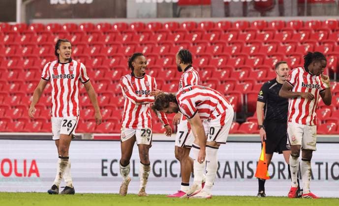Stoke City s Lamine Cisse (29) celebrates scoring the winning goal Stoke City v Coventry City, Emirates FA Cup, Third Round, Football, Bet365 Stadium, Stoke-on-Trent, UK - 10 Jan 2026Stoke-on-Trent Bet365 Stadium United Kingdom EDITORIAL USE ONLY No use with unauthorised audio, video, data, fixture lists, club league logos or live services. Online in-match use limited to 120 images, no video emulation. No use in betting, games or single club league player publications. Copyright: xAlexxDodd Shutterstockx 16254078dz