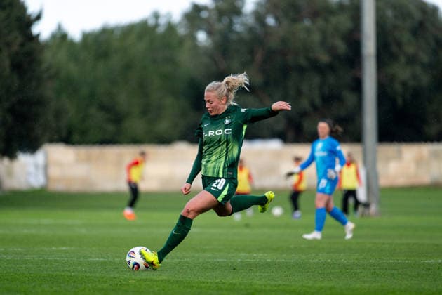 Guro Bergsvand (VfL Wolfsburg, 20) am Ball, MLT, VfL Wolfsburg vs PSV Eindhoven, Fussball Frauen Testspiel, Trainingslager, Saison 2025 2026, 11.01.2026 MLT, VfL Wolfsburg vs PSV Eindhoven, Fussball Frauen Testspiel, Trainingslager, Saison 2025 2026, 11.01.2026 Attard Copyright: xEibner-Pressefoto Memmlerx EP_MMR