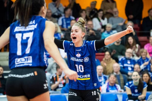Pia Kaestner (Allianz MTV Stuttgart, 10) - Jubel, Freude GER, Allianz MTV Stuttgart - ETV Hamburger Volksbank Volleys, Volleyball Bundesliga, VBL, Spielzeit 2025 2026, 11.01.2026 GER, Allianz MTV Stuttgart - ETV Hamburger Volksbank Volleys, Volleyball Bundesliga, VBL, Spielzeit 2025 2026, 11.01.2026 Stuttgart Copyright: xSandyxDinkelackerx EP_SDR