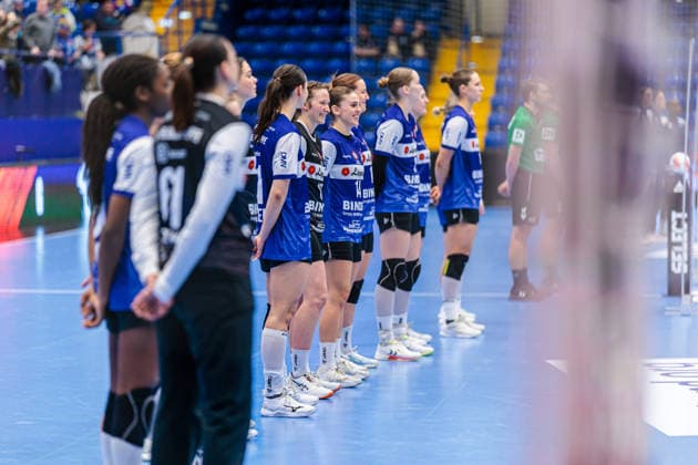 Die Mannschaft von HSG Blomberg-Lippe waehrend der Praesentation der Mannschaften GER, HSG Blomberg-Lippe (GER) vs. Chambray Touraine Handball (FRA), Handball, EHF European League Women, Gruppenphase, 11.01.2026 GER, HSG Blomberg-Lippe (GER) vs. Chambray Touraine Handball (FRA), Handball, EHF European League Women, Gruppenphase, 11.01.2026 Lemgo Copyright: xEibner-Pressefoto JanxRollingerx EP_JSK