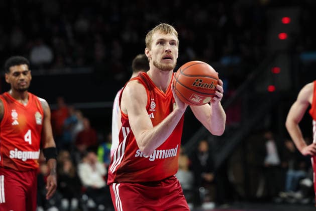Niels Giffey (FC Bayern Basketball, 05), GER, FC Bayern Basketball vs. Telekom Baskets Bonn, Basketball, easycredit Basketball Bundesliga, 15. Spieltag, Saison 2025 2026, 11.01.2026, GER, FC Bayern Basketball vs. Telekom Baskets Bonn, Basketball, easycredit Basketball Bundesliga, 15. Spieltag, Saison 2025 2026, 11.01.2026 Muenchen Copyright: xEibner-Pressefoto JennixMaulx EP_JML